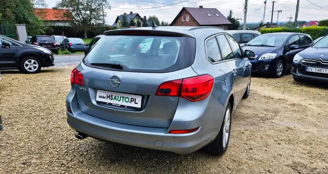 OPEL Astra IV 1.4 T Cosmo