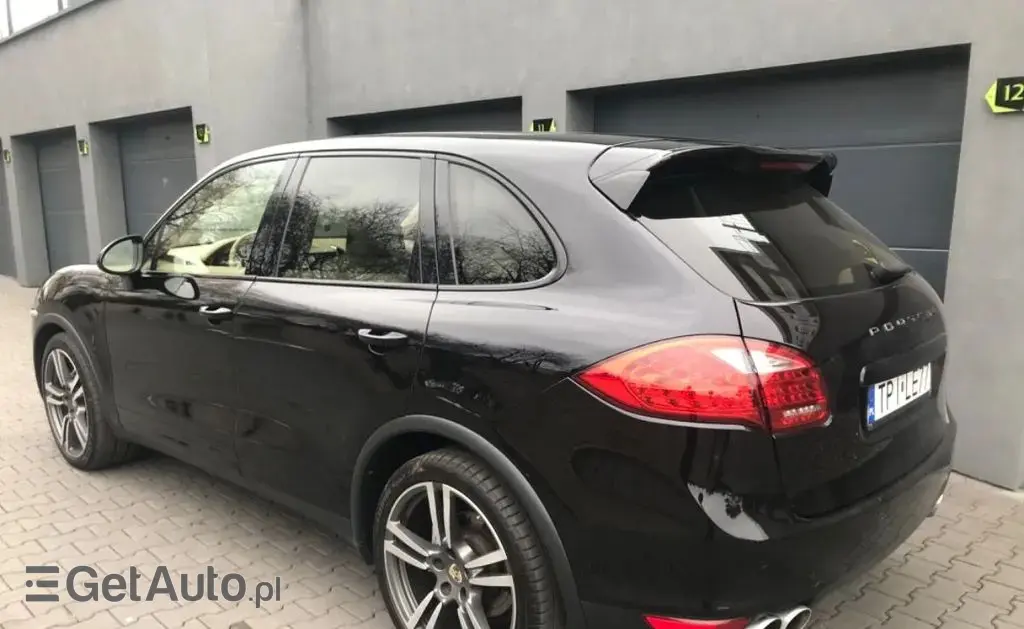 PORSCHE Cayenne 