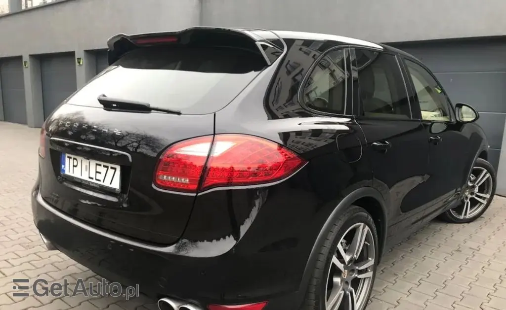 PORSCHE Cayenne 