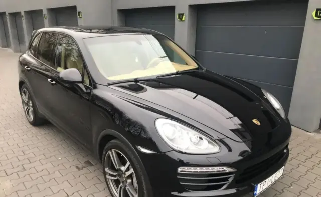 PORSCHE Cayenne 
