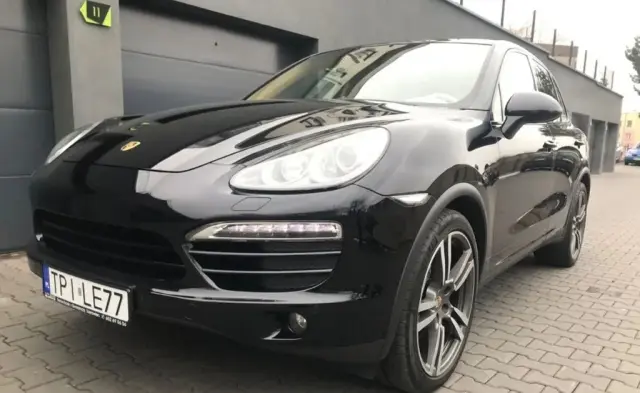 PORSCHE Cayenne 