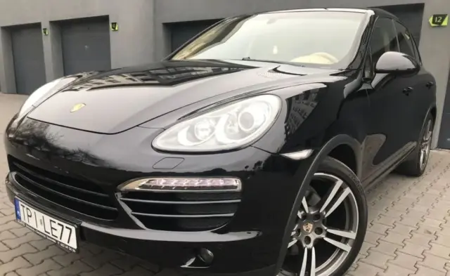 PORSCHE Cayenne 