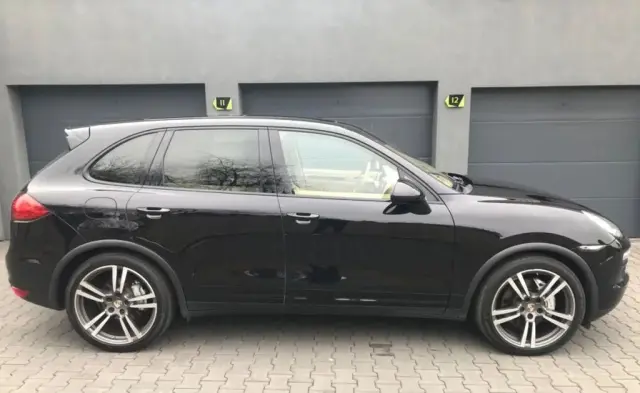PORSCHE Cayenne 