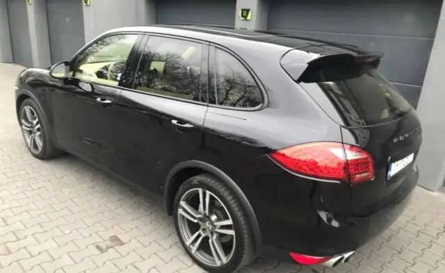 PORSCHE Cayenne 