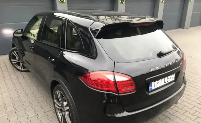 PORSCHE Cayenne 