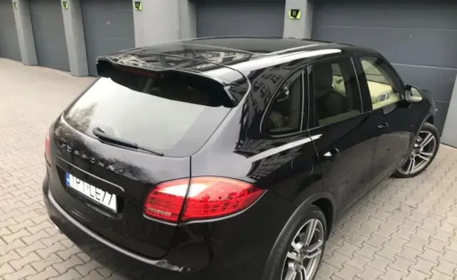 PORSCHE Cayenne 