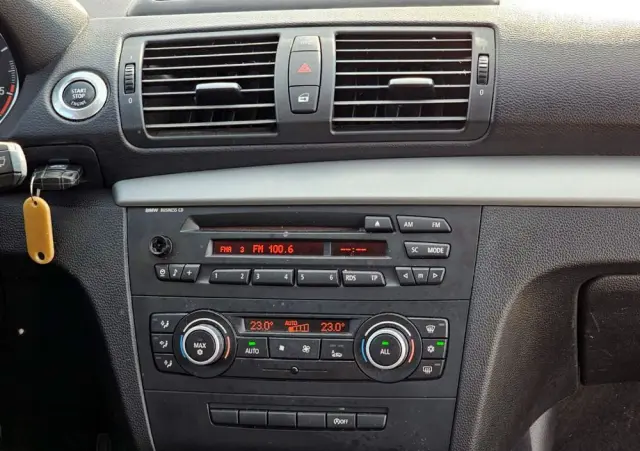 BMW Seria 1 116d DPF Edition Lifestyle