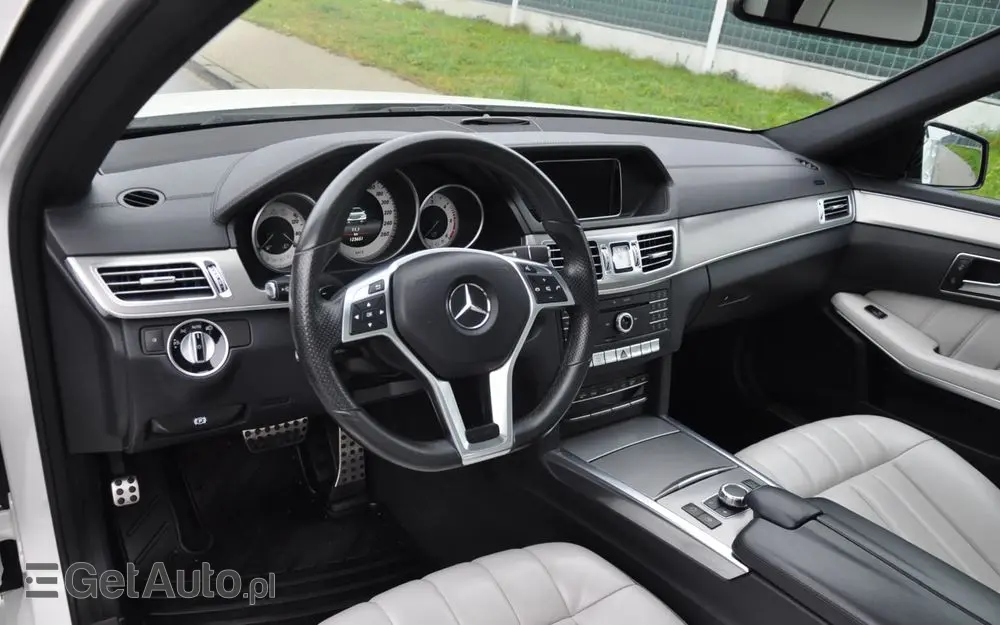 MERCEDES-BENZ Klasa E 350 BlueTEC 4-Matic Avantgarde