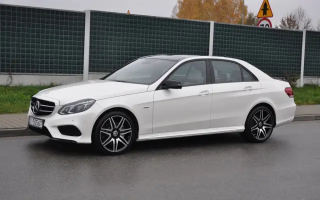 MERCEDES-BENZ Klasa E 350 BlueTEC 4-Matic Avantgarde