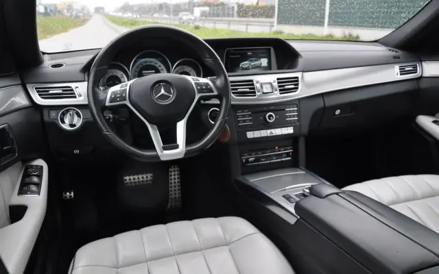 MERCEDES-BENZ Klasa E 350 BlueTEC 4-Matic Avantgarde