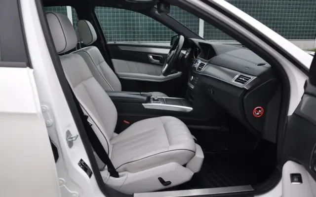 MERCEDES-BENZ Klasa E 350 BlueTEC 4-Matic Avantgarde