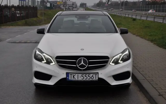 MERCEDES-BENZ Klasa E 350 BlueTEC 4-Matic Avantgarde