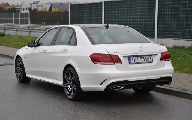 MERCEDES-BENZ Klasa E 350 BlueTEC 4-Matic Avantgarde