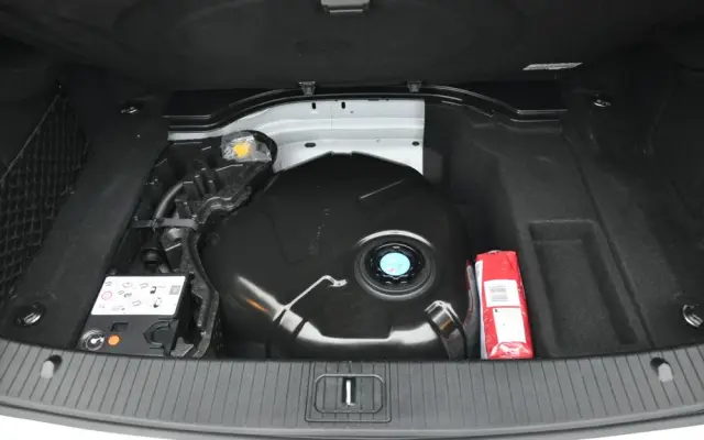 MERCEDES-BENZ Klasa E 350 BlueTEC 4-Matic Avantgarde