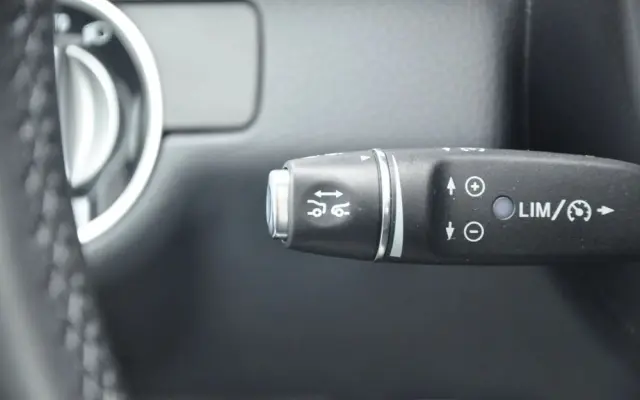 MERCEDES-BENZ Klasa E 350 BlueTEC 4-Matic Avantgarde