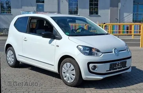 VOLKSWAGEN Up! 