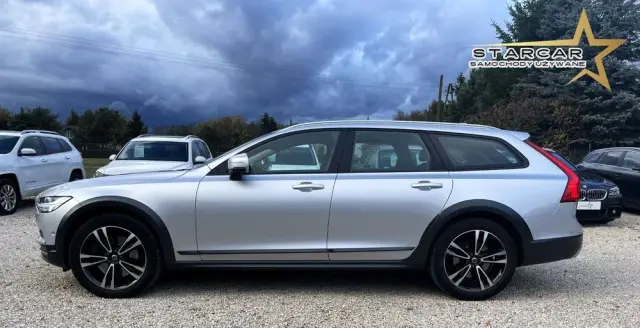 VOLVO V90 Cross Country 