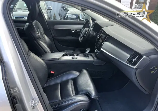 VOLVO V90 Cross Country 