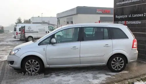 OPEL Zafira 