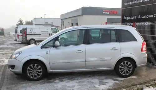 OPEL Zafira 