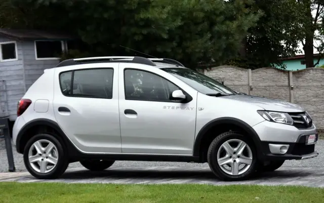 DACIA Sandero Stepway DCi 90 (S&S) Essential