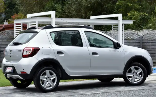 DACIA Sandero Stepway DCi 90 (S&S) Essential