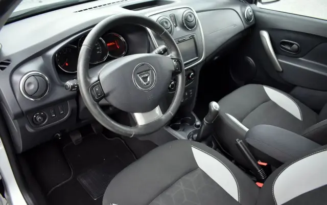 DACIA Sandero Stepway DCi 90 (S&S) Essential