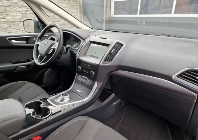 FORD S-Max 2.0 EcoBlue Titanium