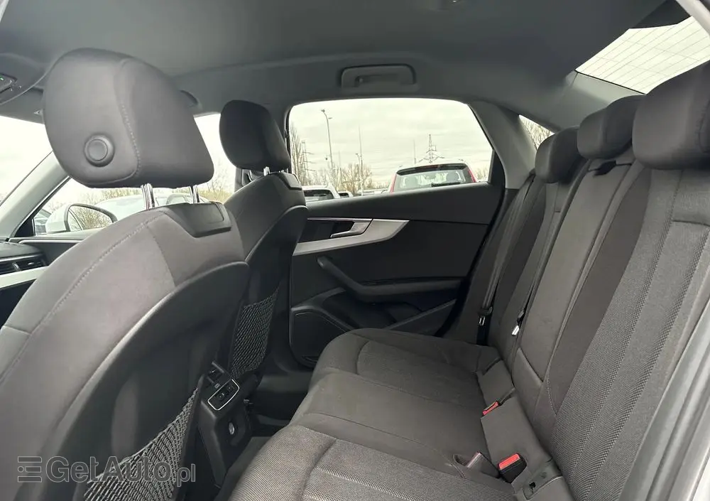 AUDI A4 Limousine 40 TFSI mHEV Quattro S tronic