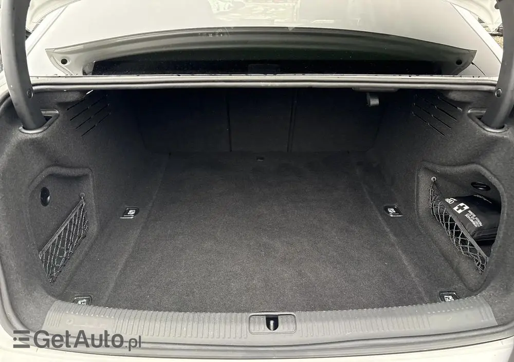 AUDI A4 Limousine 40 TFSI mHEV Quattro S tronic