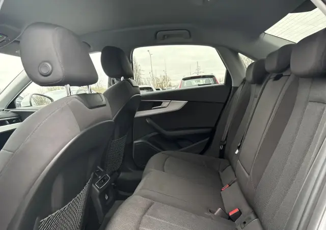 AUDI A4 Limousine 40 TFSI mHEV Quattro S tronic