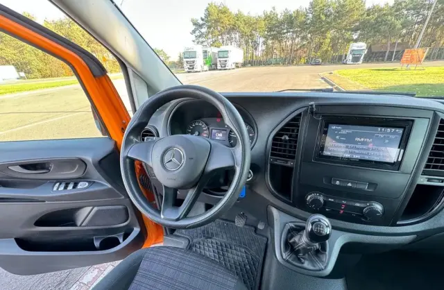 MERCEDES-BENZ Vito 