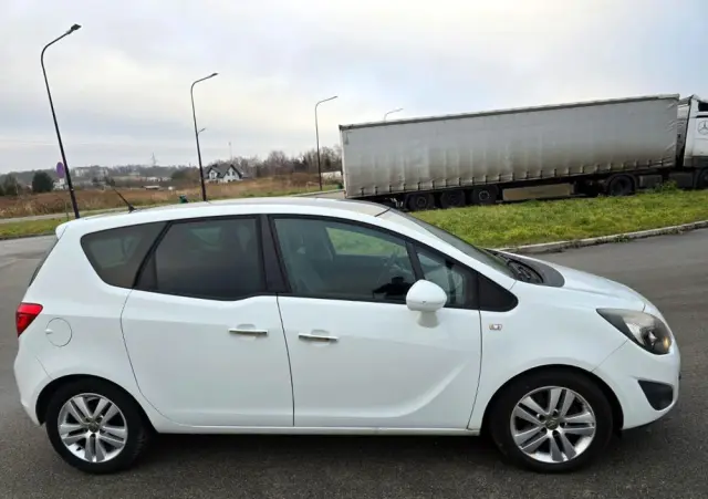 OPEL Meriva 1.7 CDTI Innovation