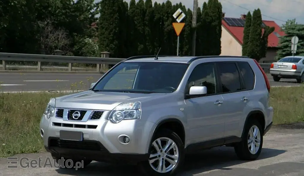 NISSAN X-Trail 