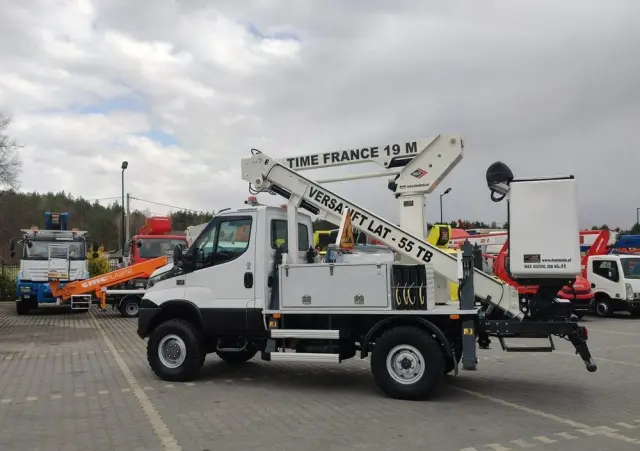 IVECO Daily 55S17W 4x4 Zwyżka 19m Versalift Lat 55 TB Time France 