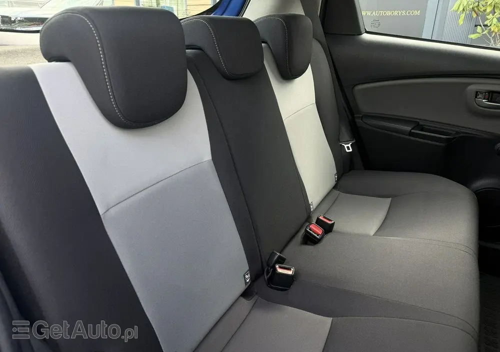 TOYOTA Yaris 1.5 Premium