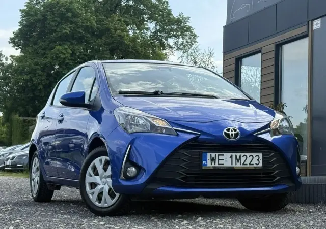 TOYOTA Yaris 1.5 Premium