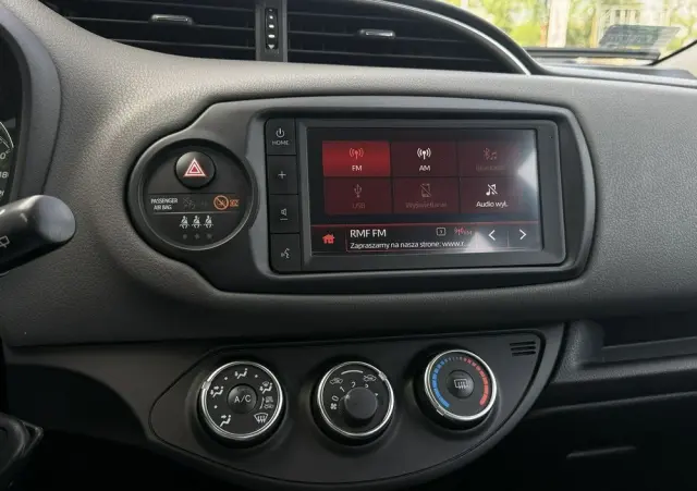 TOYOTA Yaris 1.5 Premium