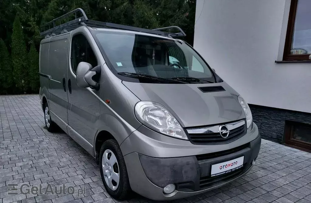 OPEL Vivaro 