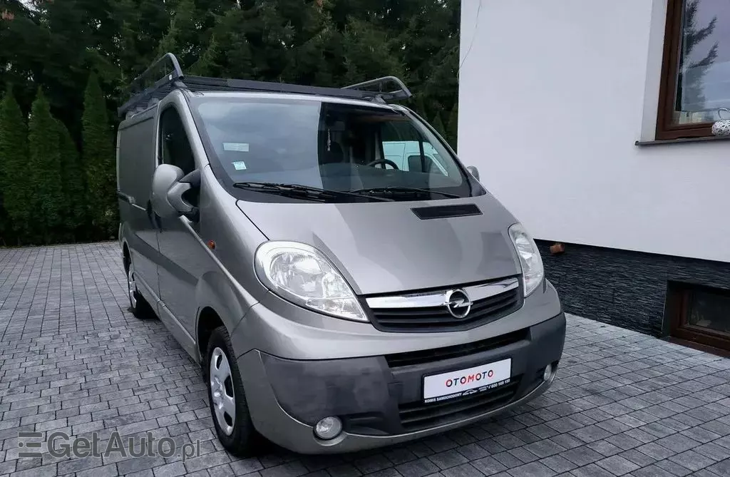 OPEL Vivaro 