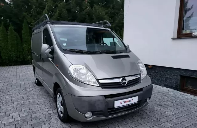 OPEL Vivaro 
