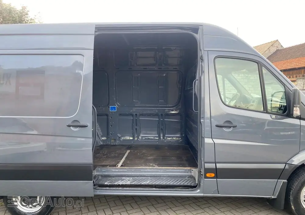 VOLKSWAGEN CRAFTER 