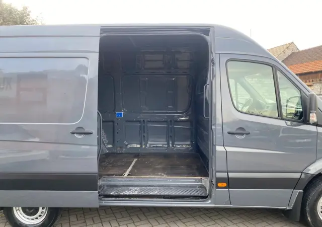 VOLKSWAGEN CRAFTER 