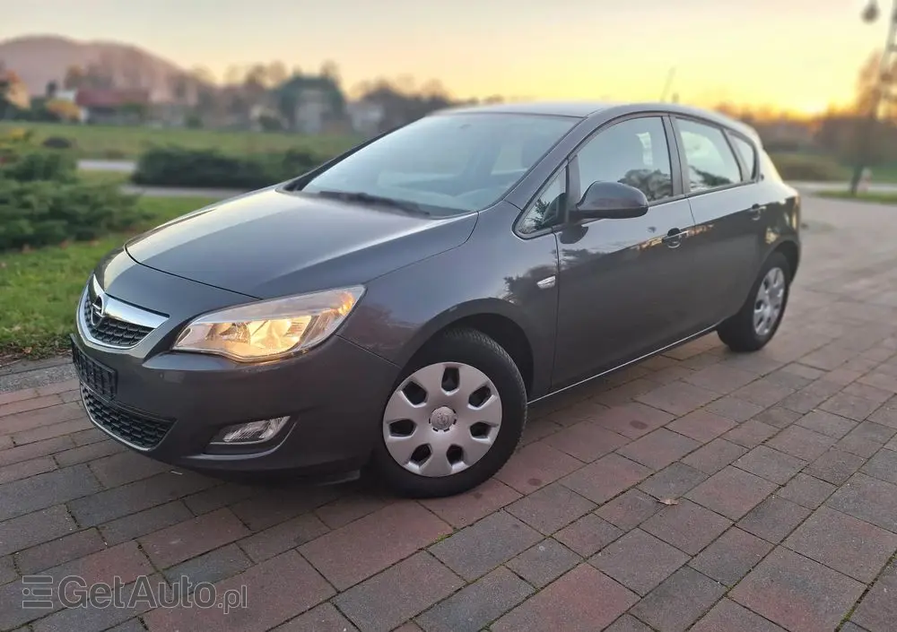 OPEL Astra 1.4 Turbo 150 Jahre