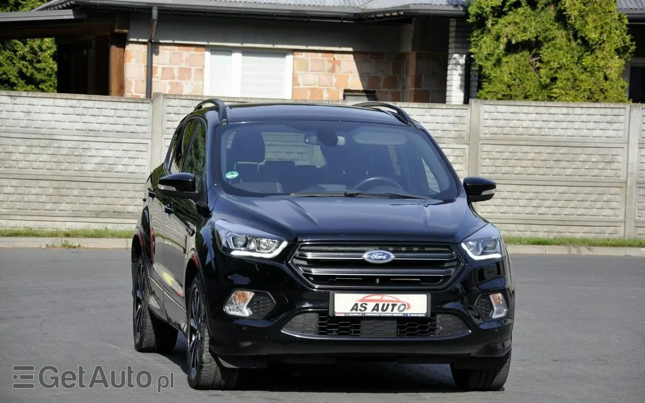 FORD Kuga 1.5 EcoBlue FWD ST-Line