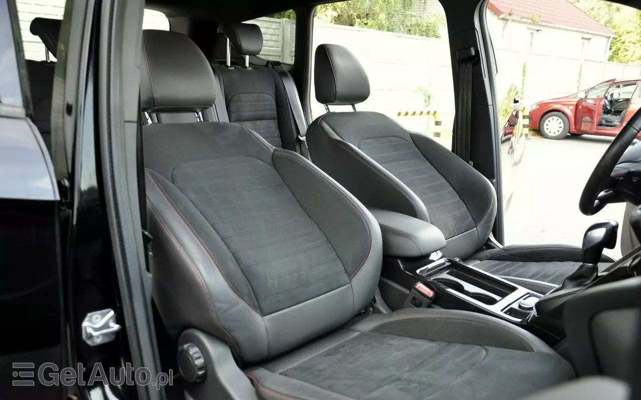 FORD Kuga 1.5 EcoBlue FWD ST-Line