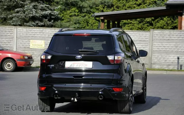 FORD Kuga 1.5 EcoBlue FWD ST-Line