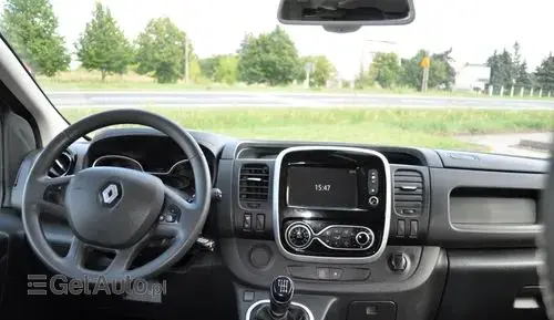 RENAULT Trafic 