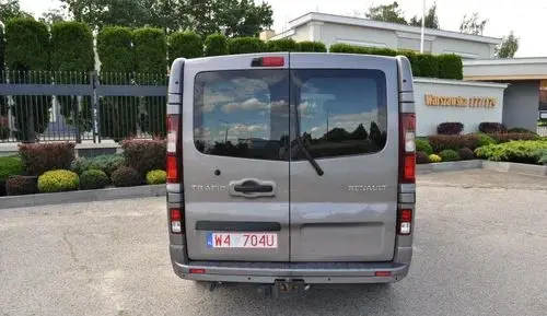 RENAULT Trafic 