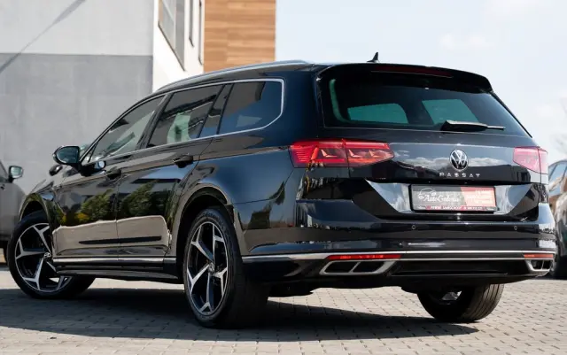 VOLKSWAGEN Passat 2.0 TDI (BlueMotion Technology) DSG Highline